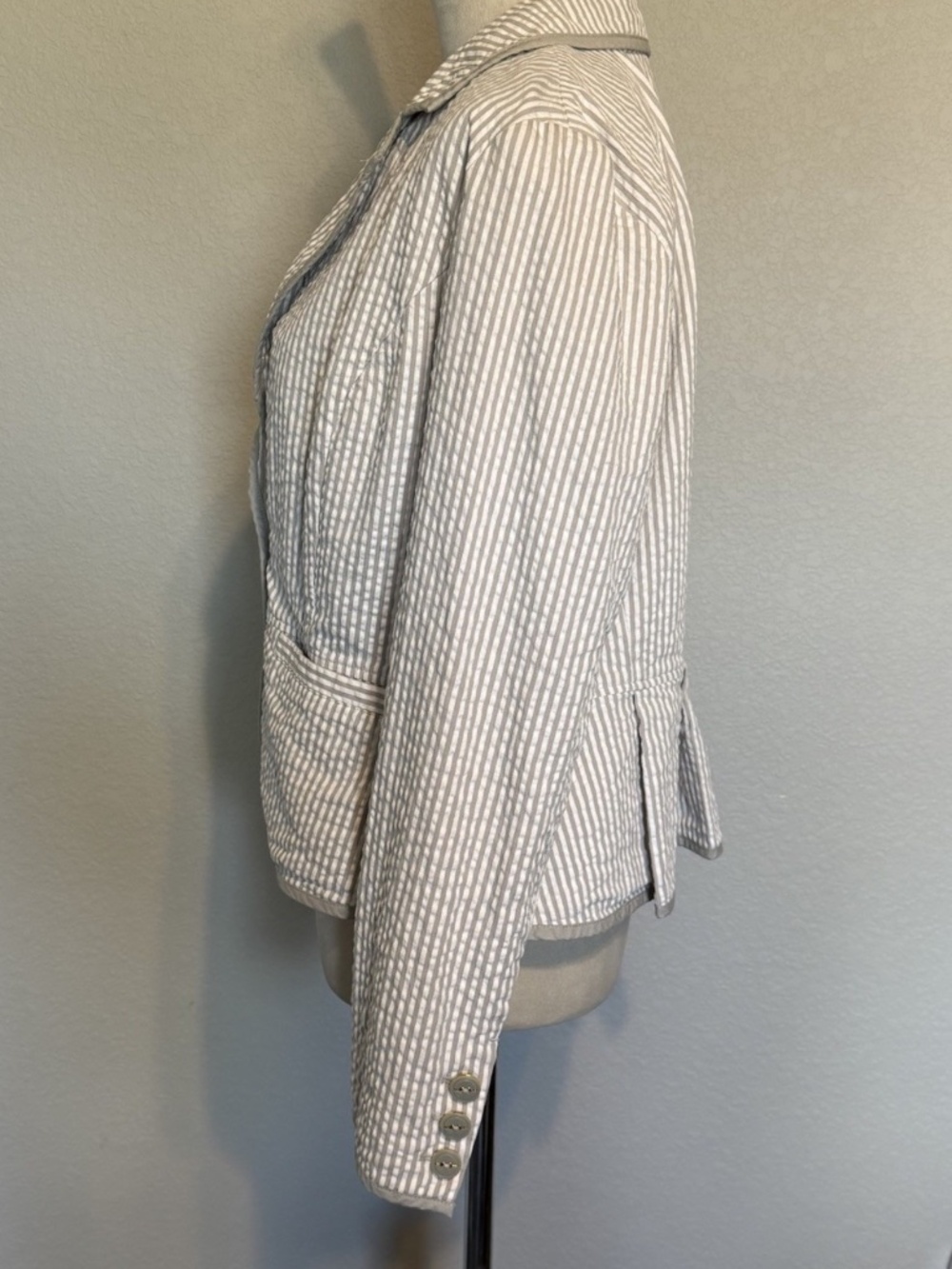 Sandro Womens Large Gray White Seersucker Blazer Gold Button Cotton - Picture 3 of 8